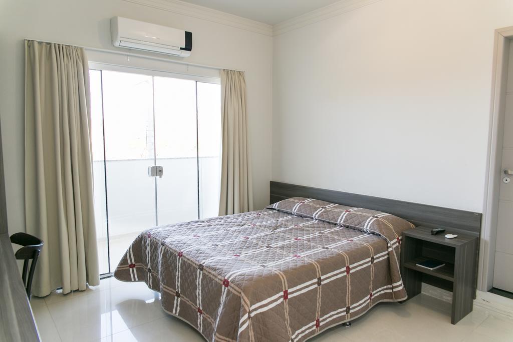 Hotel Bergozza 南河镇 外观 照片