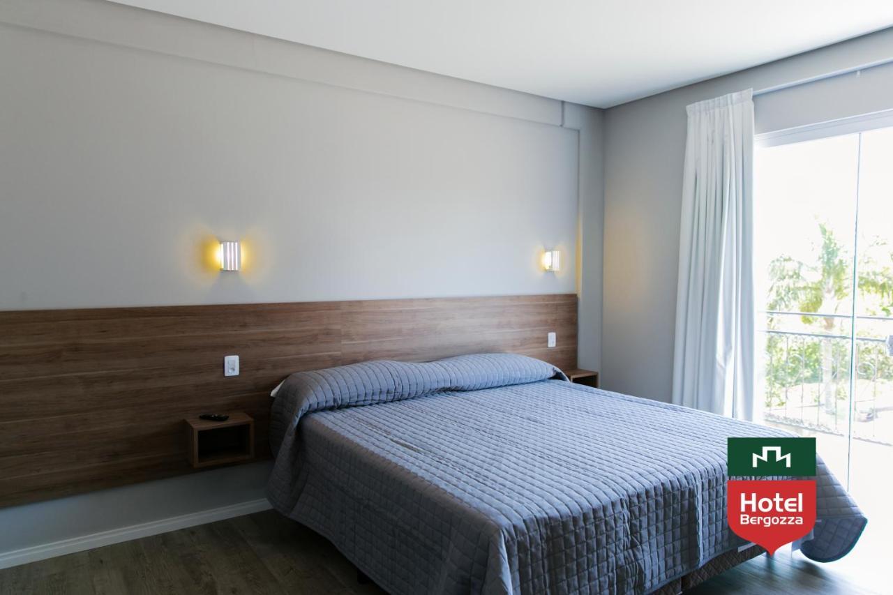 Hotel Bergozza 南河镇 外观 照片